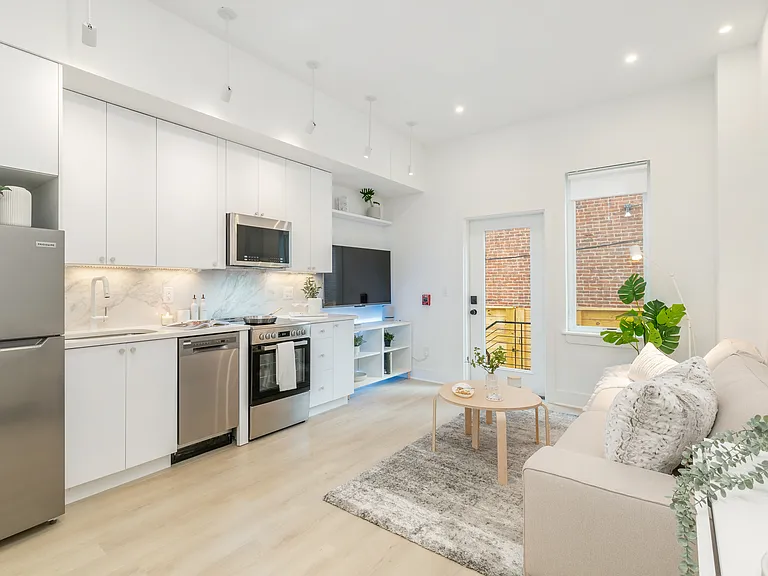 4037 Powelton Ave #201 — Photo 2