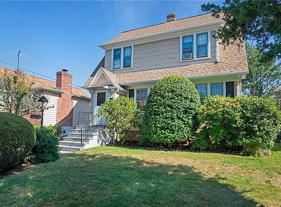 2nd image of 43 Hillcrest Ave