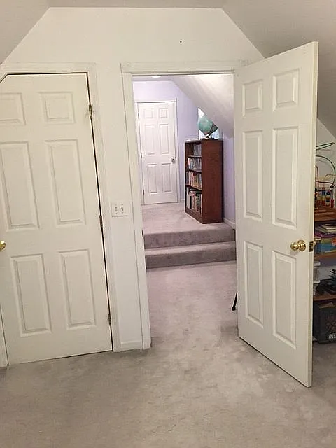 22 Cambridge Ct photo 1