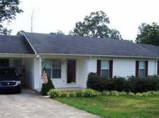 162 Circle Valley Dr SE, Calhoun, GA 30701