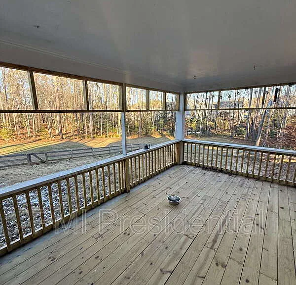 15900 Beach Rd — Photo 19