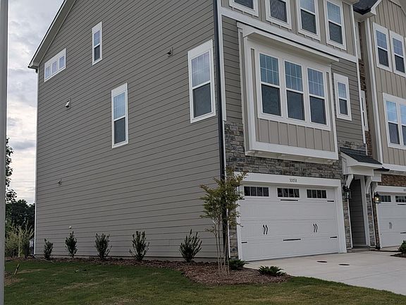 2nd image of 10058 Secluded Garden Dr