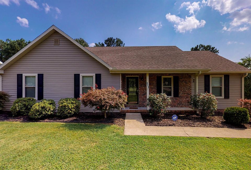 1st image of 212 Rachel Ct
