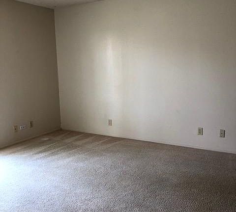 5th image of 330 Sierra Vista Ave APT 17
