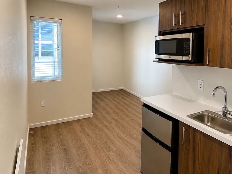 Plaza Apartments — Photo 86