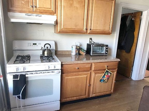 5th image of 22-04 33rd St #3R
