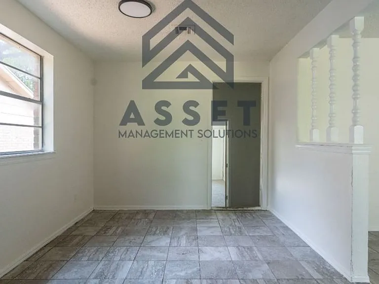 5017 S Briarwood Dr — Photo 13