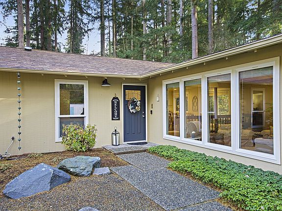 2nd image of 3102 251st Ave SE