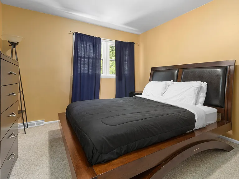 33 Concord Dr — Photo 23