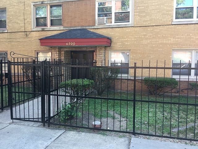 1st image of 6700 S Paxton Ave APT 204