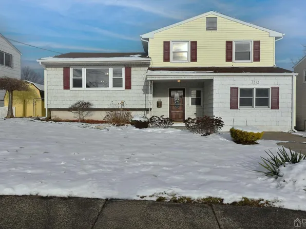 710 Franklin Dr, Perth Amboy, NJ 08861