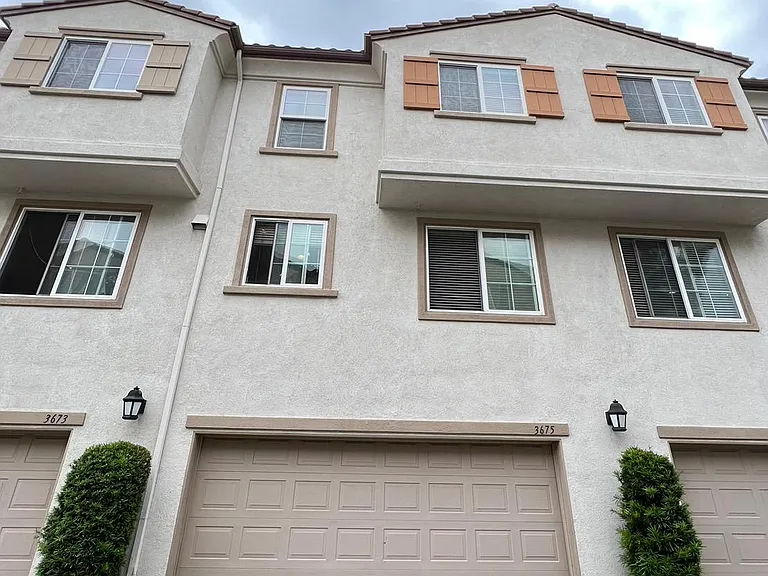 3675 Solana Ct — Photo 2