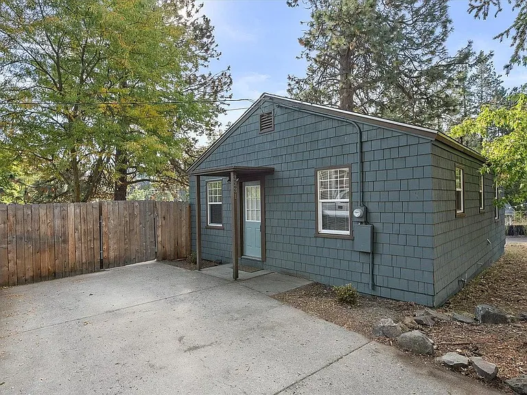 3231 W Trinity Cir — Photo 1