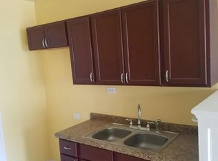 2358 E 70th Pl APT 201, Chicago, IL 60649