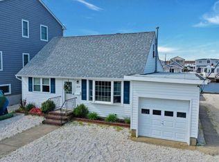 229 Bryn Mawr Ave, Lavallette, NJ 08735