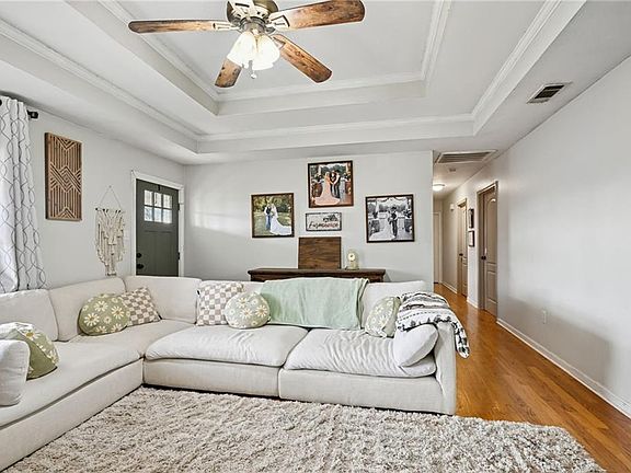 5th image of 18009 Little Rd