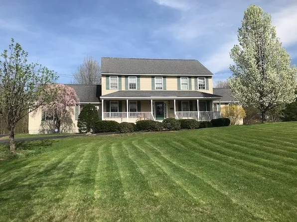7 Blueberry Ln, Brookline, NH 03033