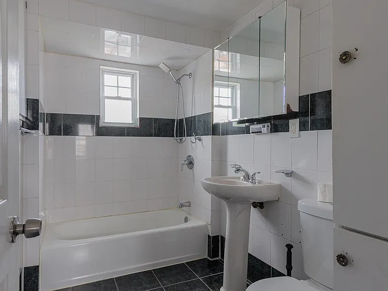 16 Somerset St #2 — Photo 11