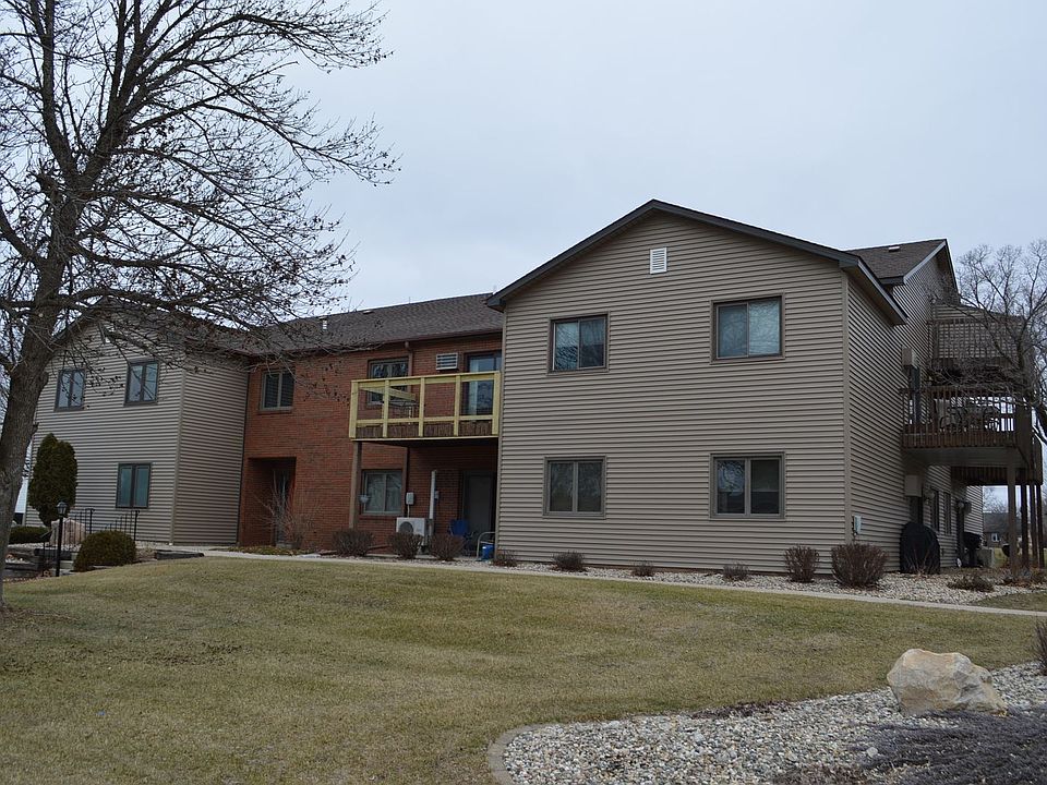 1st image of 2110 14th Ave N APT 202