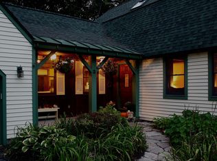 3 Cedar Ln, Lenox, MA 01240