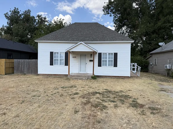 1820 W Idaho Ave, Chickasha, OK 73018