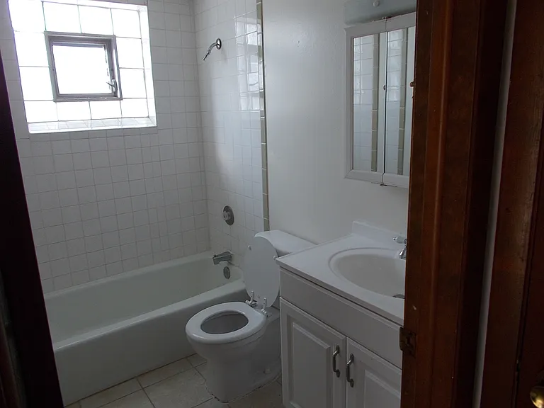 1717 State St #1B — Photo 5