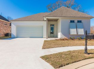 205 Monterey Dr, Lafayette, LA 70506