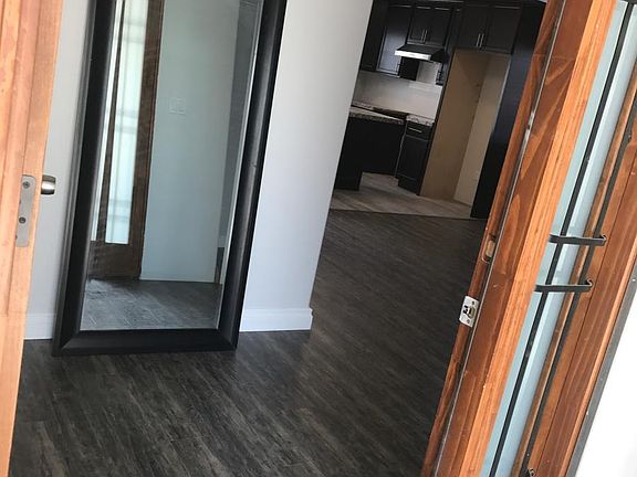 5th image of 3253 W 132nd St