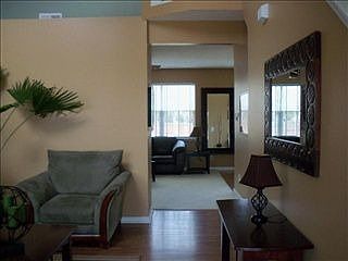 2nd image of 104 Thorn Tree Ct