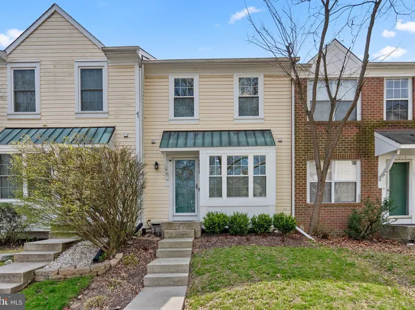 18212 Fox Chase Cir, Olney, MD 20832