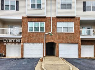 207 Spring Heights Ln SE, Smyrna, GA