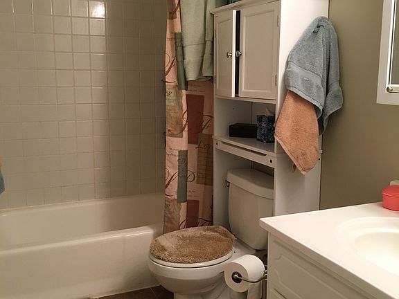 Full Bath - Top Floor