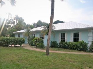 745 Flamevine Ln, Vero Beach, FL 32963