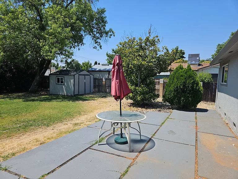 2341 Jonquil Way — Photo 20