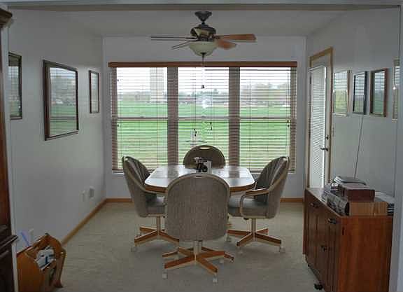 3rd image of 595 Woodside Ct