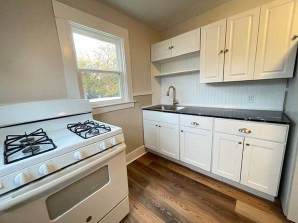 157 Bay St #1B