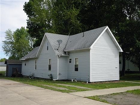 2nd image of 10026 Seeley St