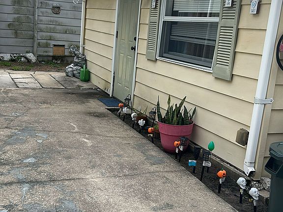 5th image of 151 Orchid Ln