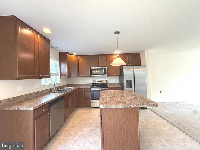 232 Morlatt Ln — Photo 18