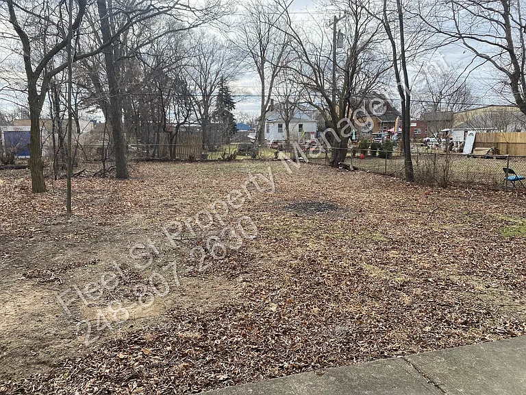8527 Leroy St — Photo 10