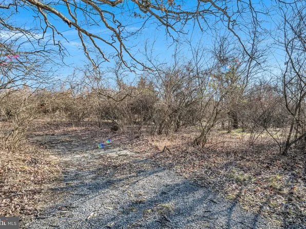 662 Alexander Spring Rd, Carlisle, PA 17015
