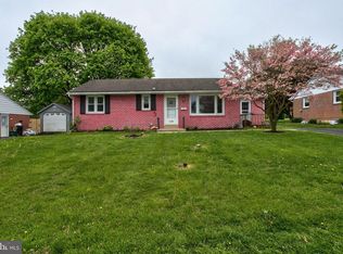 1752 Hemlock Rd, Lancaster, PA 17603