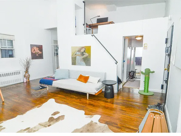 15 East 21st Street image 1 of 11