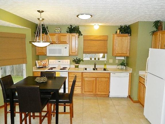 5th image of 624 Vedette St