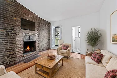 251 Kane Street, #11