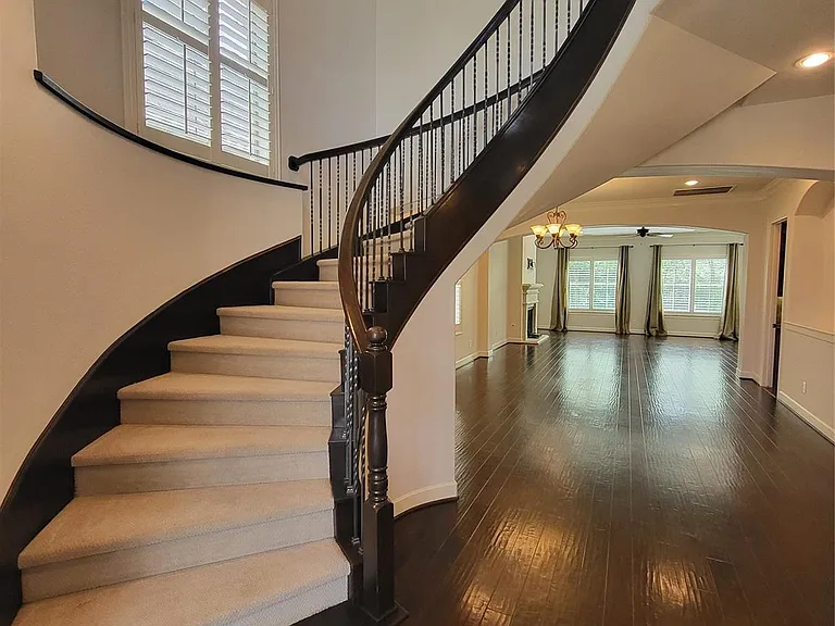 8811 Van Allen Dr — Photo 5