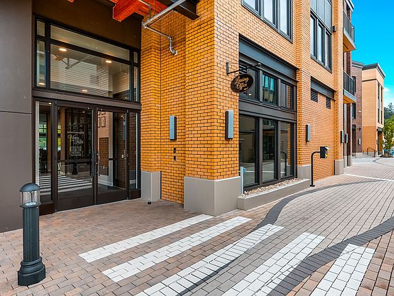 5th image of 410 5th Ave SW #710