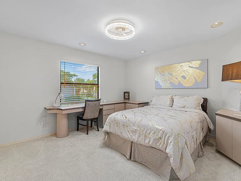 17099 Ryton Ln — Photo 23