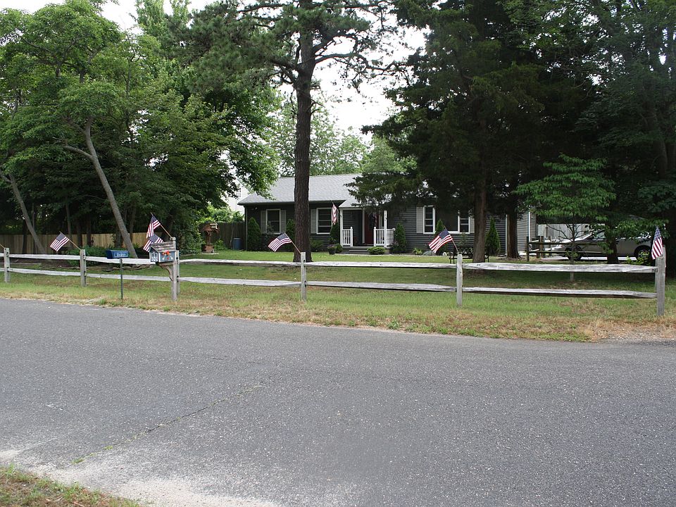 1st image of 719 E Pennsylvania Ave