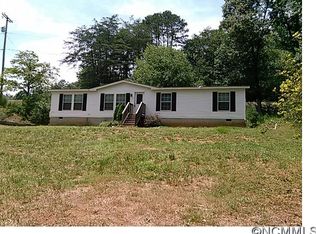 2948 Clarks Chapel Rd, Franklin, NC 28734